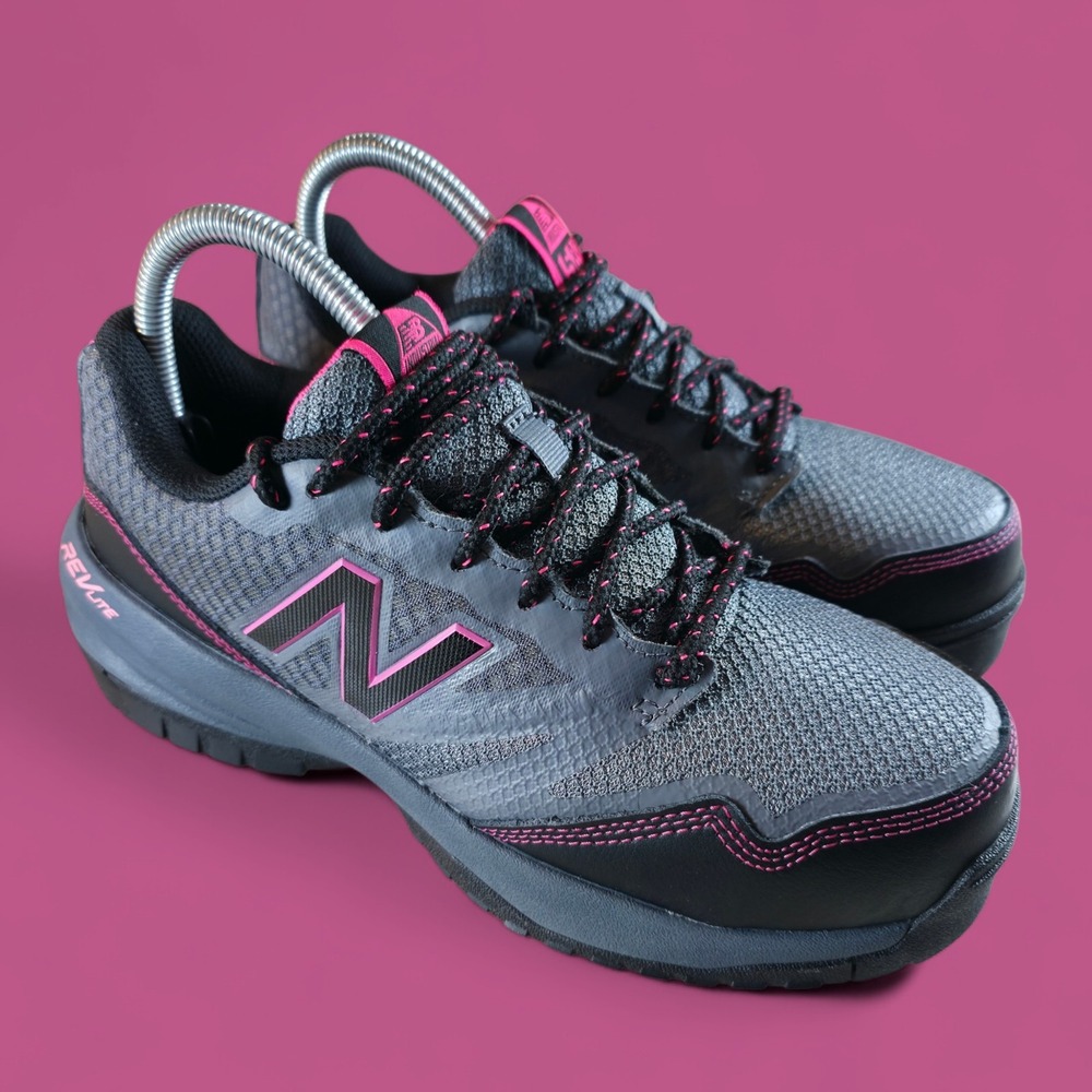 New Balance 589 RevLite Women's 7 B Composite Toe Shoes WID589T1 New *Tried On.